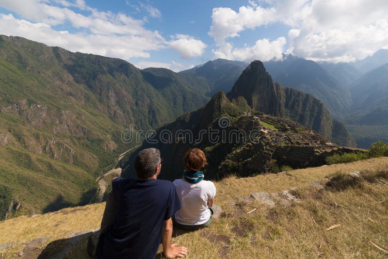 Dobiera się patrzeć Mach Picchu, Peru, od above obrazy stock Dobiera się patrzeć Mach Picchu, Peru, od above obrazy stock