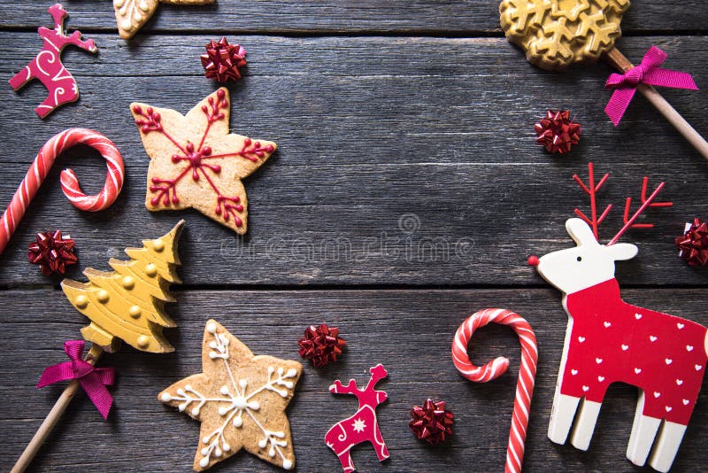 Doces decorados caseiros festivos do Natal imagem de stock Doces decorados caseiros festivos do Natal imagem de stock