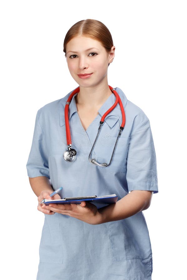 Docteur féminin de sourire dans le manteau chirurgical bleu avec le stéthoscope rouge photos libres de droits Docteur féminin de sourire dans le manteau chirurgical bleu avec le stéthoscope rouge photos libres de droits