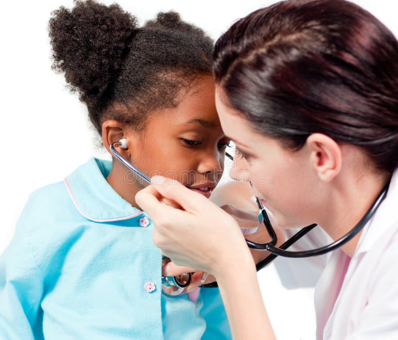 doctor henne det patient leka stetoskopet arkivfoton doctor henne det patient leka stetoskopet arkivfoton