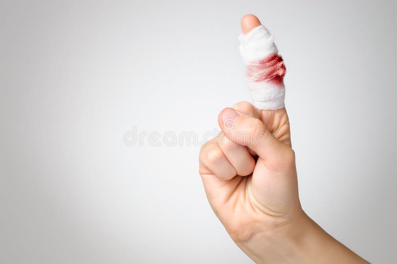 Doigt Blessé Avec Le Bandage Ensanglanté Image stock Image du