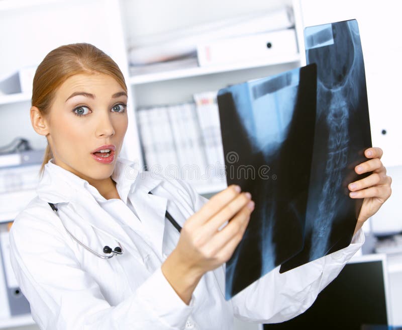 doktorskvinnligkirurgi arkivbild doktorskvinnligkirurgi arkivbild