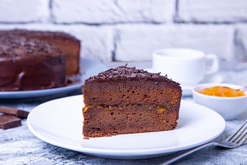 Dolce di Sacher Dessert austriaco tradizionale del cioccolato fotografia stock Dolce di Sacher Dessert austriaco tradizionale del cioccolato fotografia stock