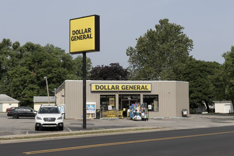 Dollar General Retail Location. Dollar General is a Small Box Discount Retailer Editorial Stock