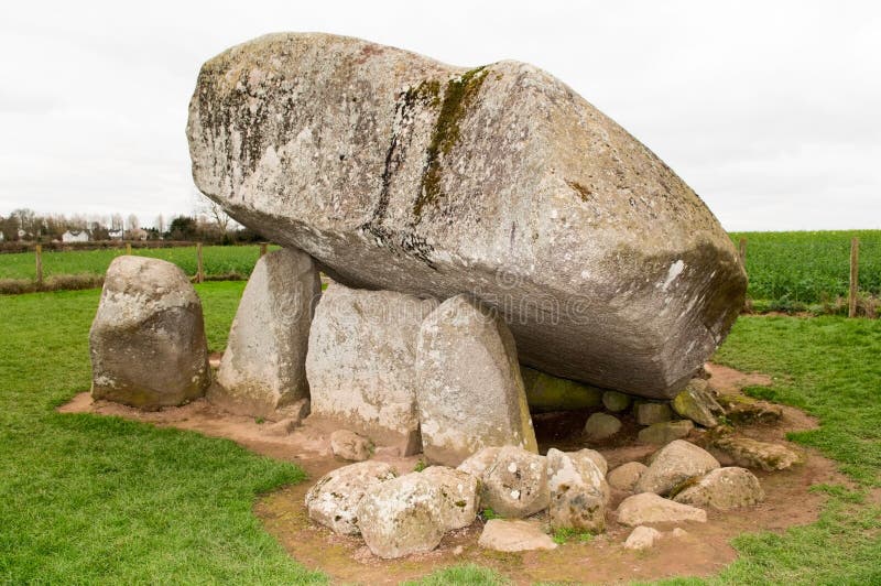 Dolmen de Brownshill en Irlande photographie stock Dolmen de Brownshill en Irlande photographie stock