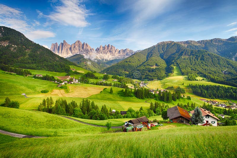 Dolomietalpen, Berg - Val di Funes royalty-vrije stock fotografie Dolomietalpen, Berg - Val di Funes royalty-vrije stock fotografie