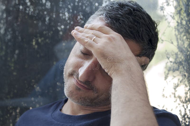 Dolor de cabeza imágenes de archivo libres de regalías Dolor de cabeza imágenes de archivo libres de regalías