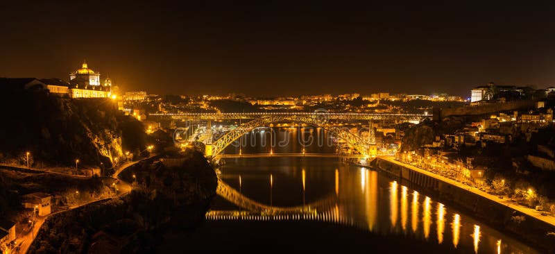 Dom Luis Bridge illuminated at night. Oporto, Portugal western Europe royalty free stock photography Dom Luis Bridge illuminated at night. Oporto, Portugal western Europe royalty free stock photography