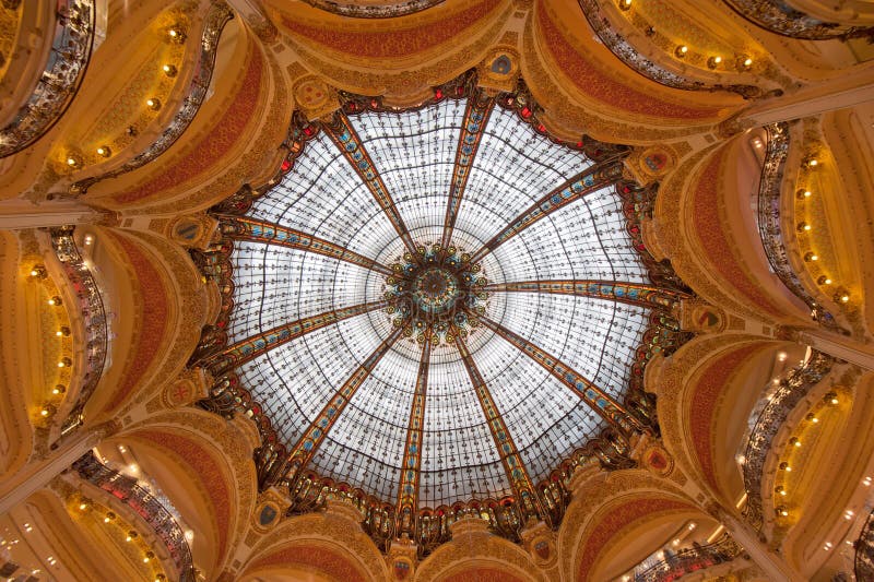 2,786 Galeries Lafayette Store Stock Photos, High-Res Pictures