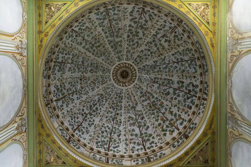 The dome of the Valide Hall in the Harem of the Topkapi Palace, Istanbul stock images