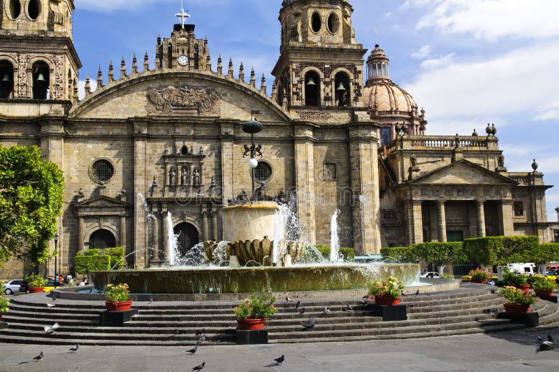 domkyrkaguadalajara jalisco mexico fotografering för bildbyråer domkyrkaguadalajara jalisco mexico fotografering för bildbyråer