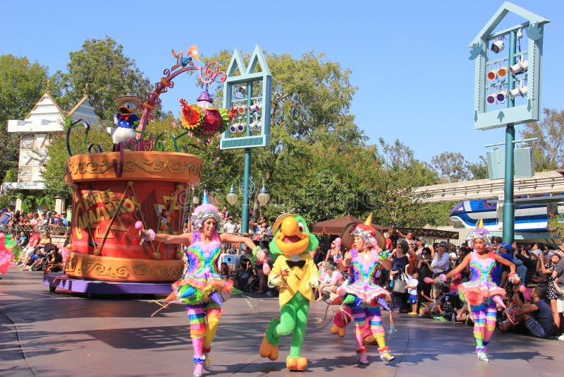 Donald Duck in Disney Parade at Disneyland Editorial Image - Image of ...