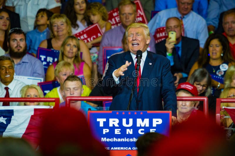 Donald Trump Campaigning in Pennsylvania royalty-vrije stock fotografie Donald Trump Campaigning in Pennsylvania royalty-vrije stock fotografie