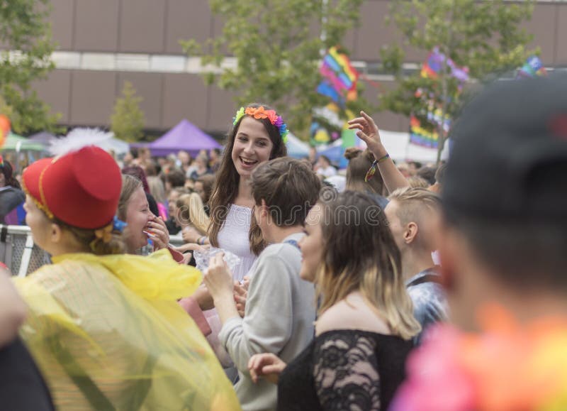 Doncaster orgulho festival do 19 de agosto de 2017 LGBT imagem de stock Doncaster orgulho festival do 19 de agosto de 2017 LGBT imagem de stock