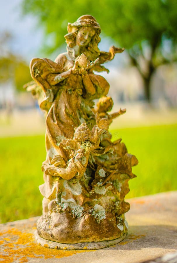 Doniosła dekoracji lub grób statua fotografia stock Doniosła dekoracji lub grób statua fotografia stock