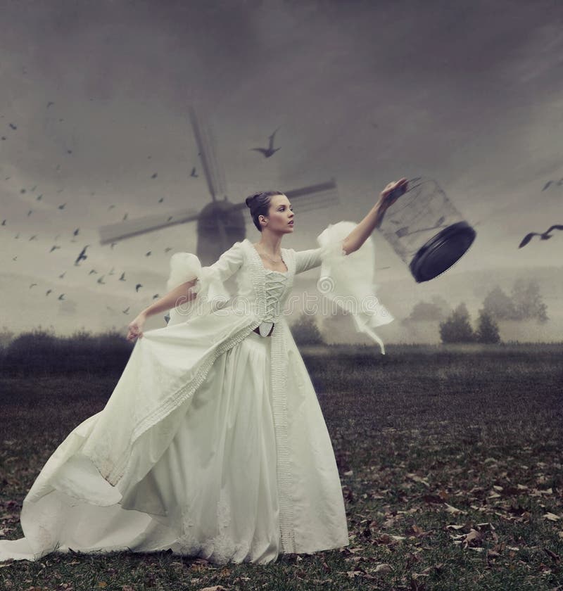 Donna abbastanza giovane fotografia stock libera da diritti