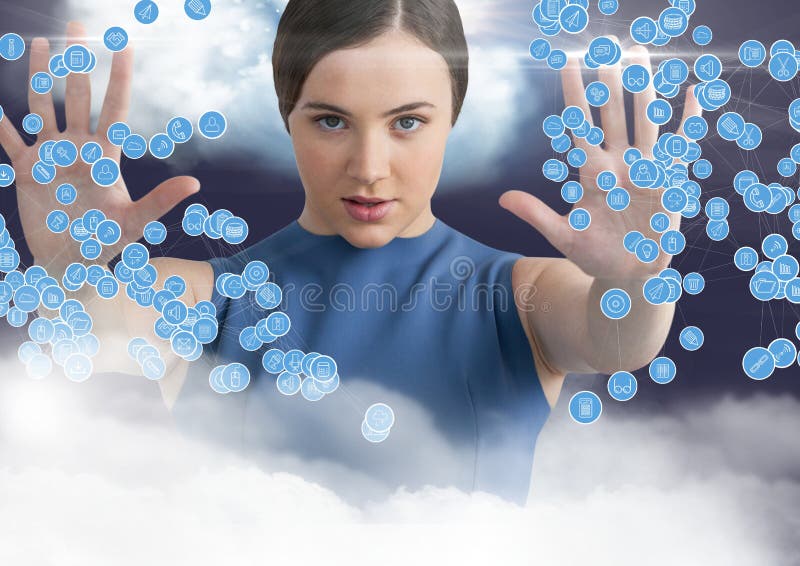 Donna che tocca le icone di collegamento contro il fondo digitalmente generato