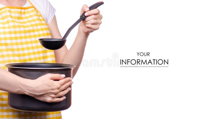 Donna con il modello della siviera e della casseruola della cucina del grembiule a disposizione immagine stock libera da diritti Donna con il modello della siviera e della casseruola della cucina del grembiule a disposizione immagine stock libera da diritti