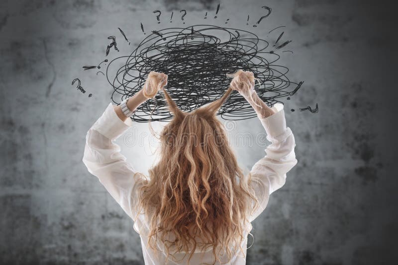 Donna d'affari dalla schiena con stress fotografia stock libera da diritti