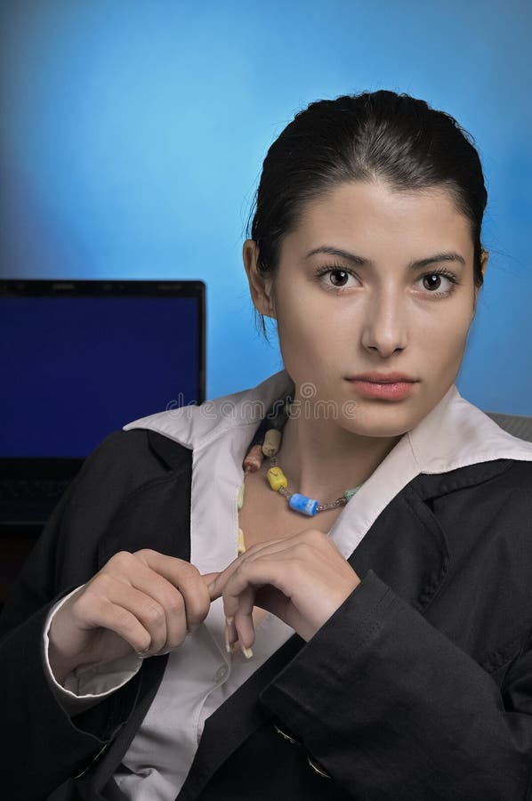 Donna d'affari in procinto di lavorare con fiducia fotografia stock libera da diritti