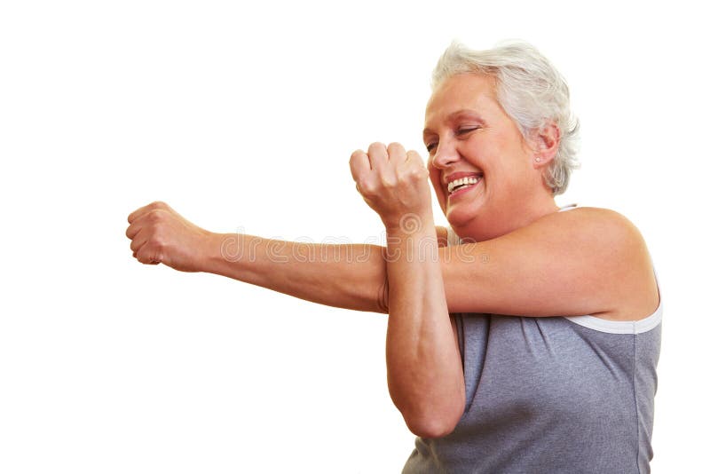 Donna maggiore che fa forma fisica immagine stock Donna maggiore che fa forma fisica immagine stock