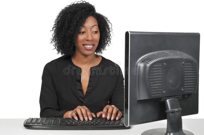 Donna sul desktop computer