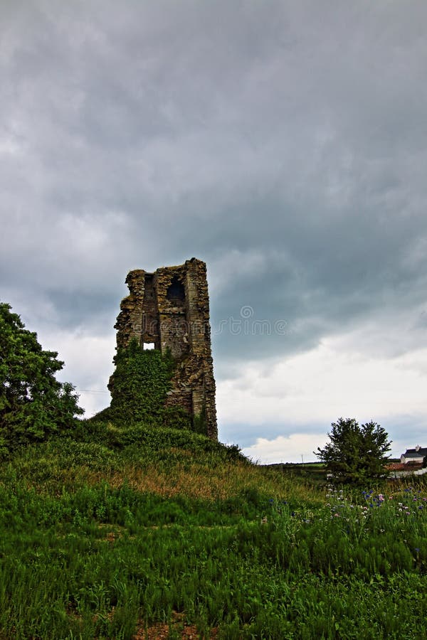 Doonbeg Ireland Public Castle Ruins Stock Image Image of ocean, cloud
