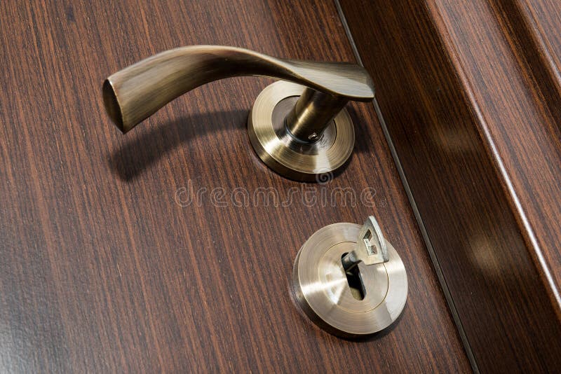 Door handle, door lock and key