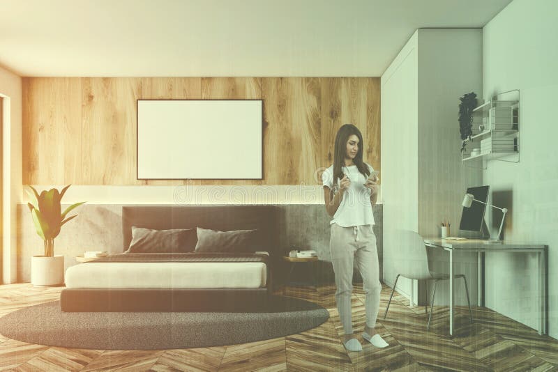 Dormitorio Con Las Ventanas De La Esquina Fotos De Stock - Descarga 24