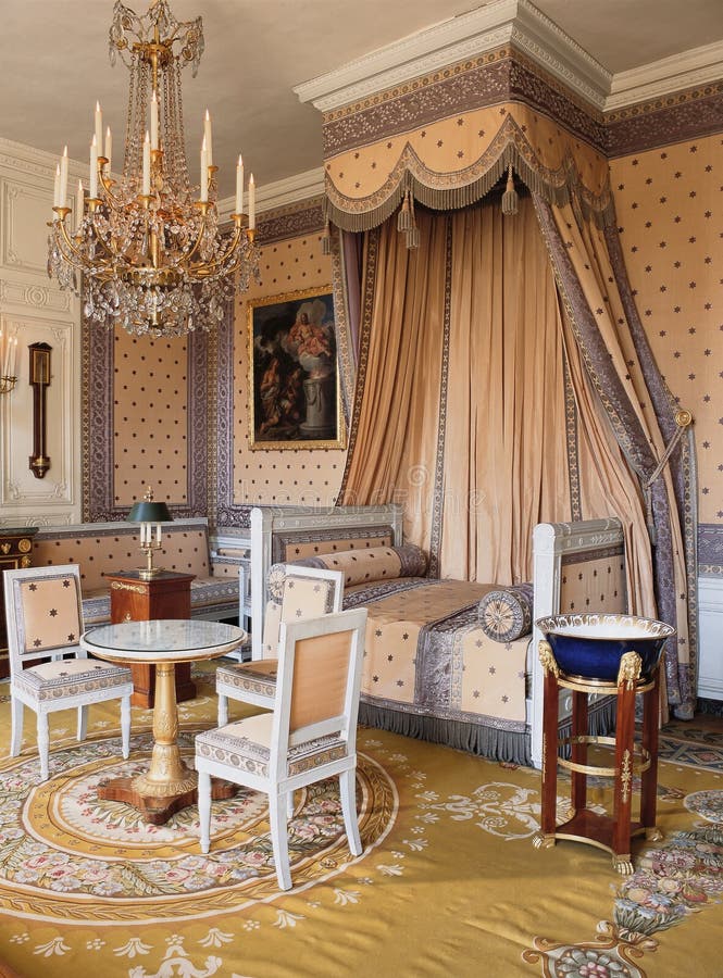 Dormitorio En El Palacio De Versalles Foto de archivo - Imagen de