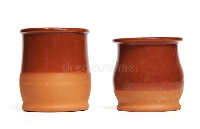 Dos crisoles de cerámica foto de archivo libre de regalías Dos crisoles de cerámica foto de archivo libre de regalías