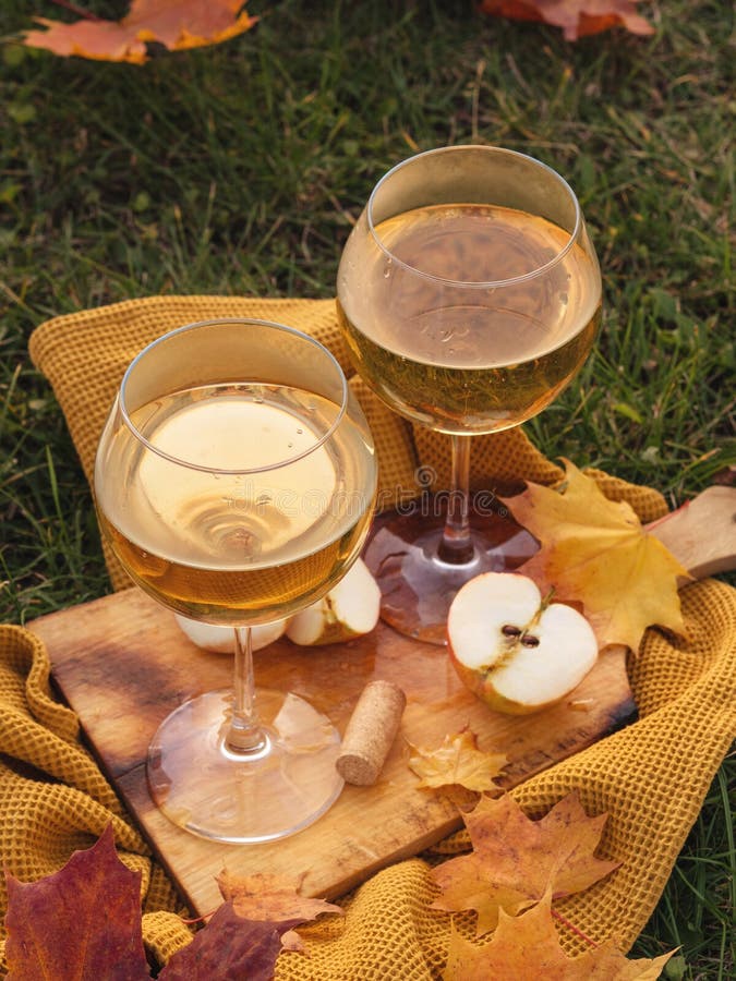 Cómo elegir una copa para tomar vino., by Foodietiando