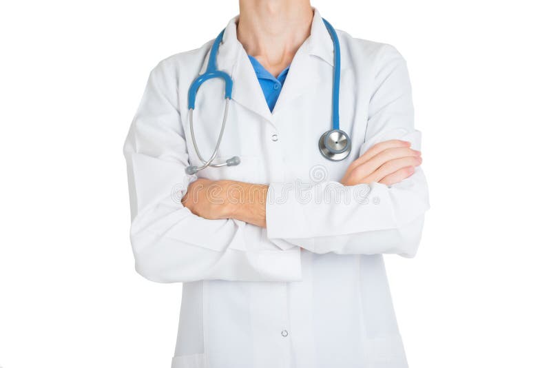 Dossier rouge d'isolement blanc de sourire de stéthoscope de docteur de jeune homme image libre de droits Dossier rouge d'isolement blanc de sourire de stéthoscope de docteur de jeune homme image libre de droits