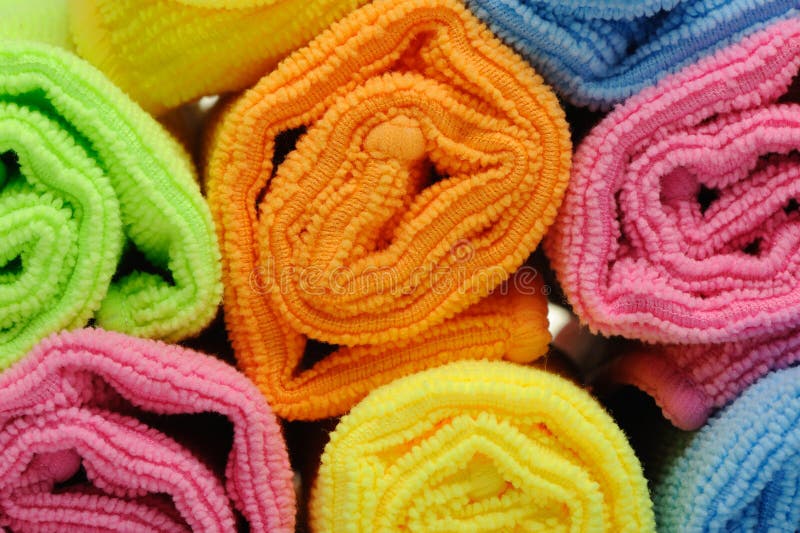 Double color towels curtailed into a roll