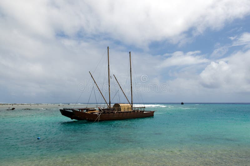 Doubled skalade vaka i Rarotonga - laga mat Islands royaltyfri fotografi Doubled skalade vaka i Rarotonga - laga mat Islands royaltyfri fotografi