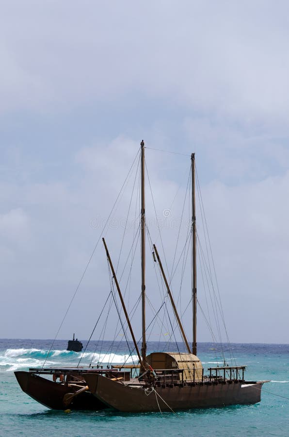 Doubled skalade vaka i Rarotonga - laga mat Islands royaltyfri bild Doubled skalade vaka i Rarotonga - laga mat Islands royaltyfri bild