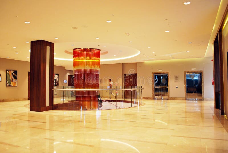 DoubleTree da Hilton Interni moderni dell'hotel fotografie stock libere da diritti DoubleTree da Hilton Interni moderni dell'hotel fotografie stock libere da diritti