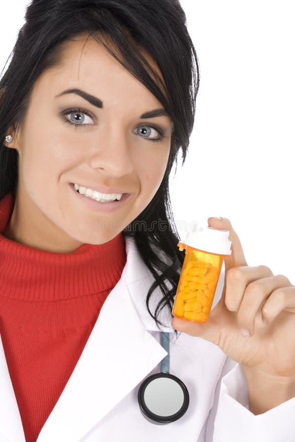 Médico ou enfermeiro caucasiano a segurar uma embalagem de comprimidos fotos de stock