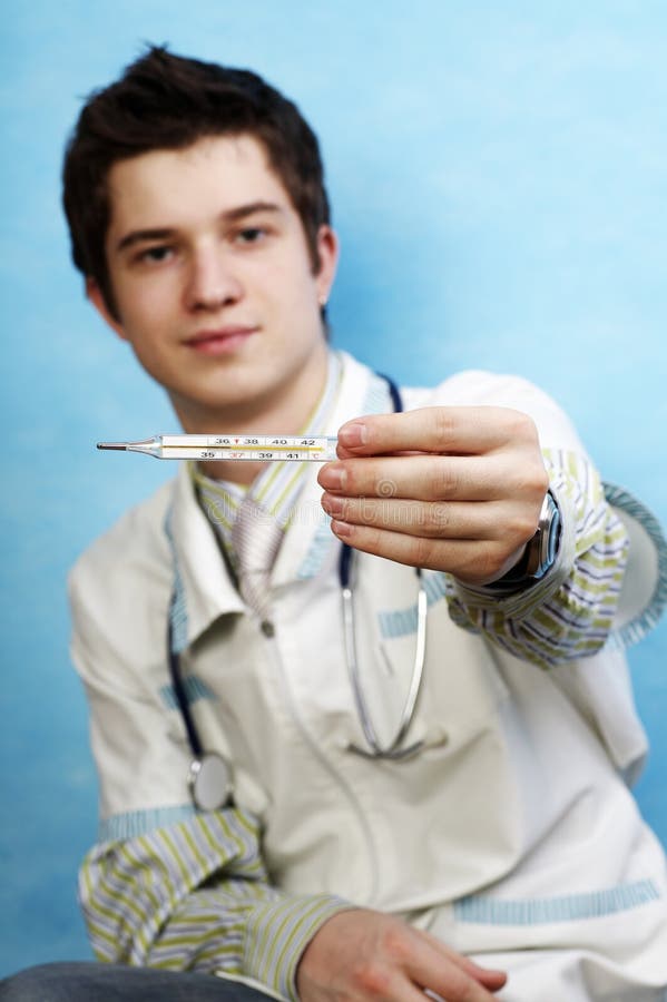 Médico caucasiano apessoado imagem de stock