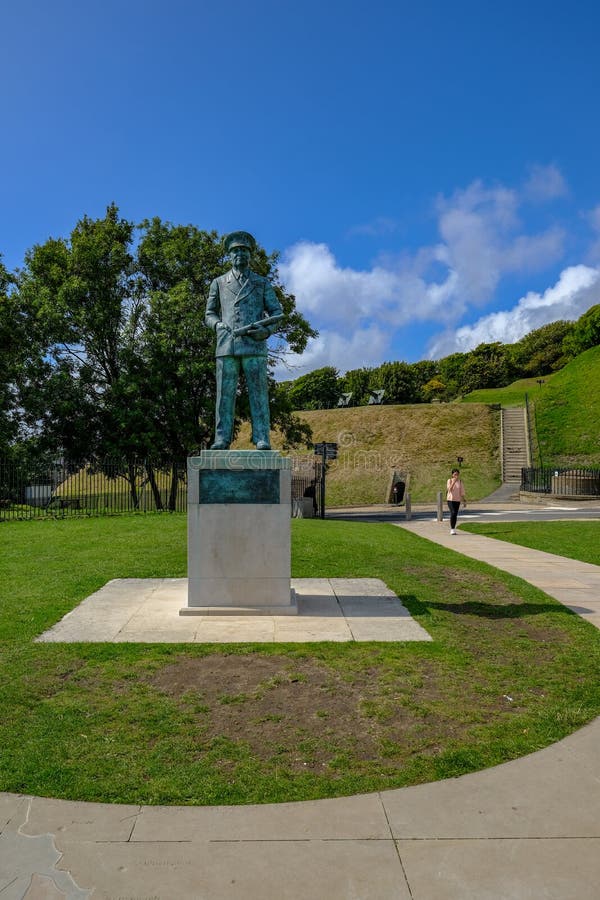Dover, Kent, het UK - 17 Augustus, 2017: Standbeeld van Admiraal Sir Bertram stock afbeeldingen Dover, Kent, het UK - 17 Augustus, 2017: Standbeeld van Admiraal Sir Bertram stock afbeeldingen