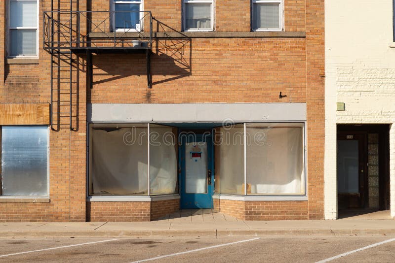 Downtown Earlville stock photo. Image of real, retro 270598830