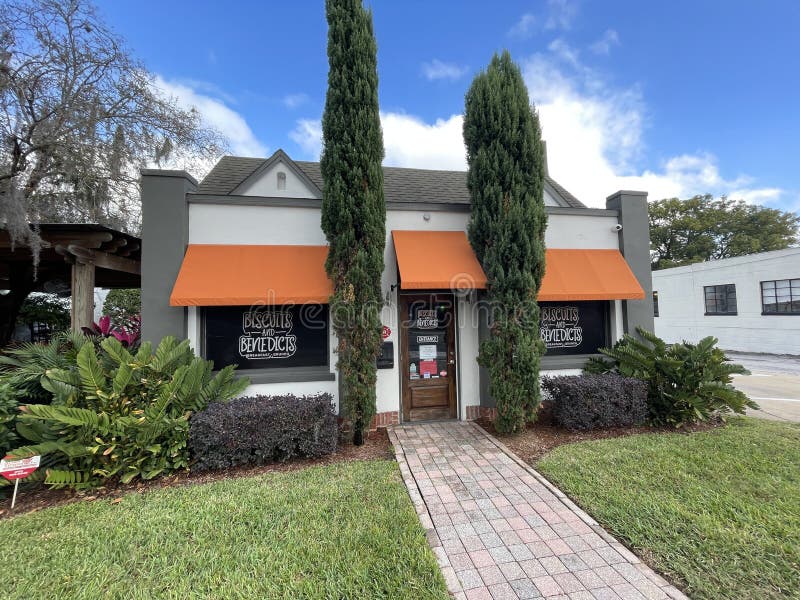 Downtown Lakeland Florida Biscuits and Benedicts Restaurant Front View