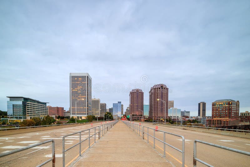 Downtown Richmond, Virginia skyline at twilight. Hdr bridge stock images, royalty-free photos and pictures
