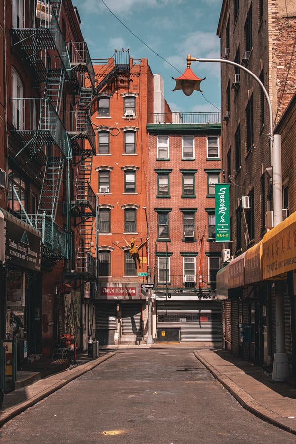 Doyers Street, in Chinatown, Manhattan, New York City Editorial Image ...