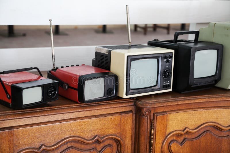 Draagbare uitstekende Televisies royalty-vrije stock afbeelding Draagbare uitstekende Televisies royalty-vrije stock afbeelding