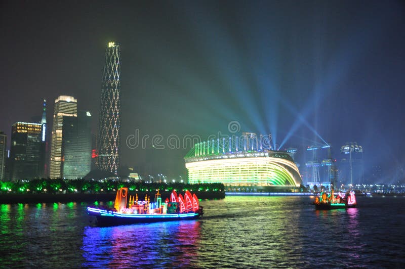 Dragon Boat in Canton Cina fotografia stock libera da diritti Dragon Boat in Canton Cina fotografia stock libera da diritti