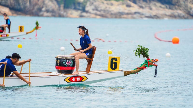 Dragon Boat Racing en Stanley, Hong Kong imagen de archivo
