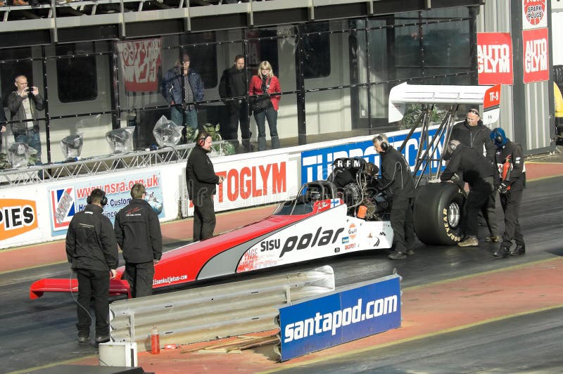 Dragster superior do combustível foto de stock royalty free Dragster superior do combustível foto de stock royalty free