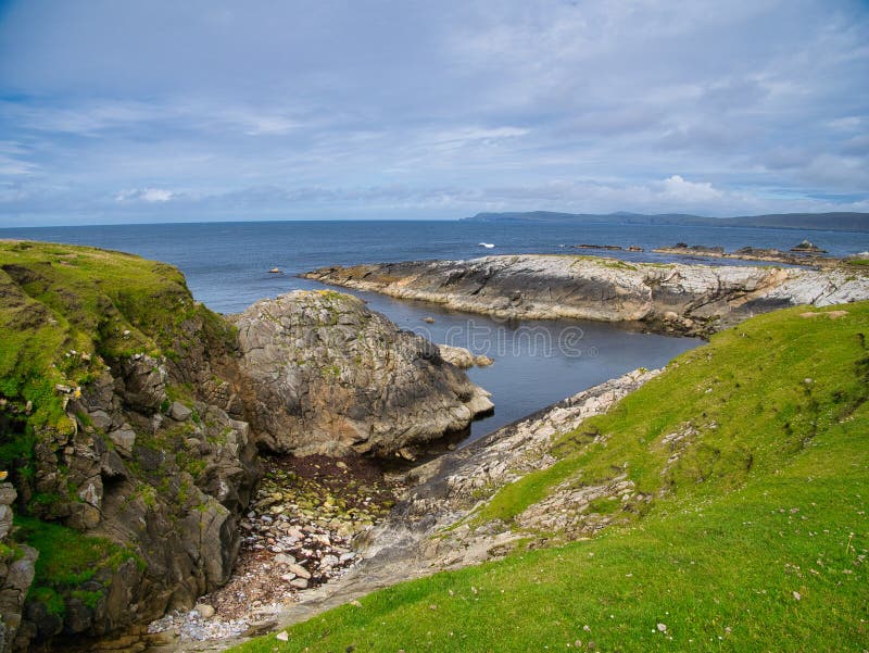 Dramatic coastal scenery around the Ness of Houlland near Breckon on the island of Yell in Shetland, Scotland, UK