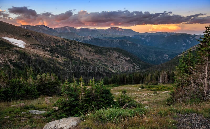 Dramatic Glowing Sunset Over The Rocky Mountains Rocky Mountain